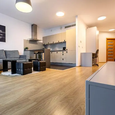Just In Center Βρότσλαβ